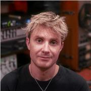 Artiste pop indé donne cours de composition musicale, MAO et Ableton Live pour t’aider à passer d’une idée à un morceau fini